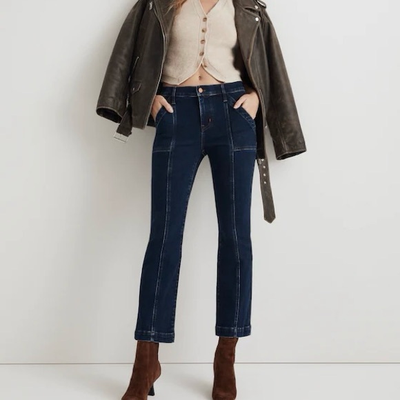 Madewell Denim - Madewell Mid Rise Kick Out Crop Jeans in Luana Wash Seam Edition Size 30